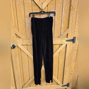 Chic Black Velvet Women's Trousers